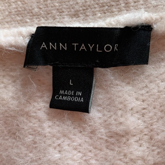 Ann Taylor Cardigan - Picture 4 of 7